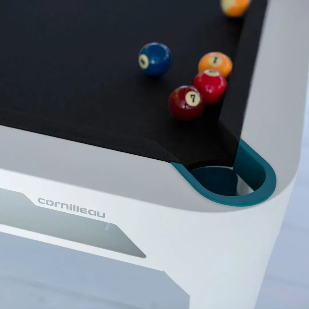 كورنيليو طاولة بلياردو داخلية وخارجية - White