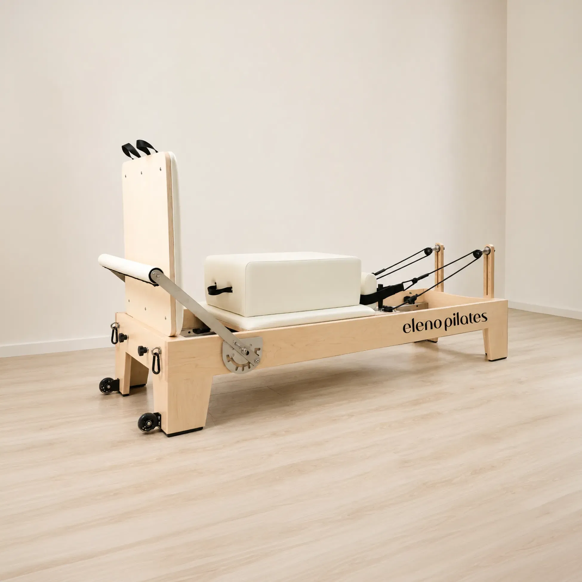 Eleno Pilates M4 Pro Maple Wood Reformer Bundle - Beige