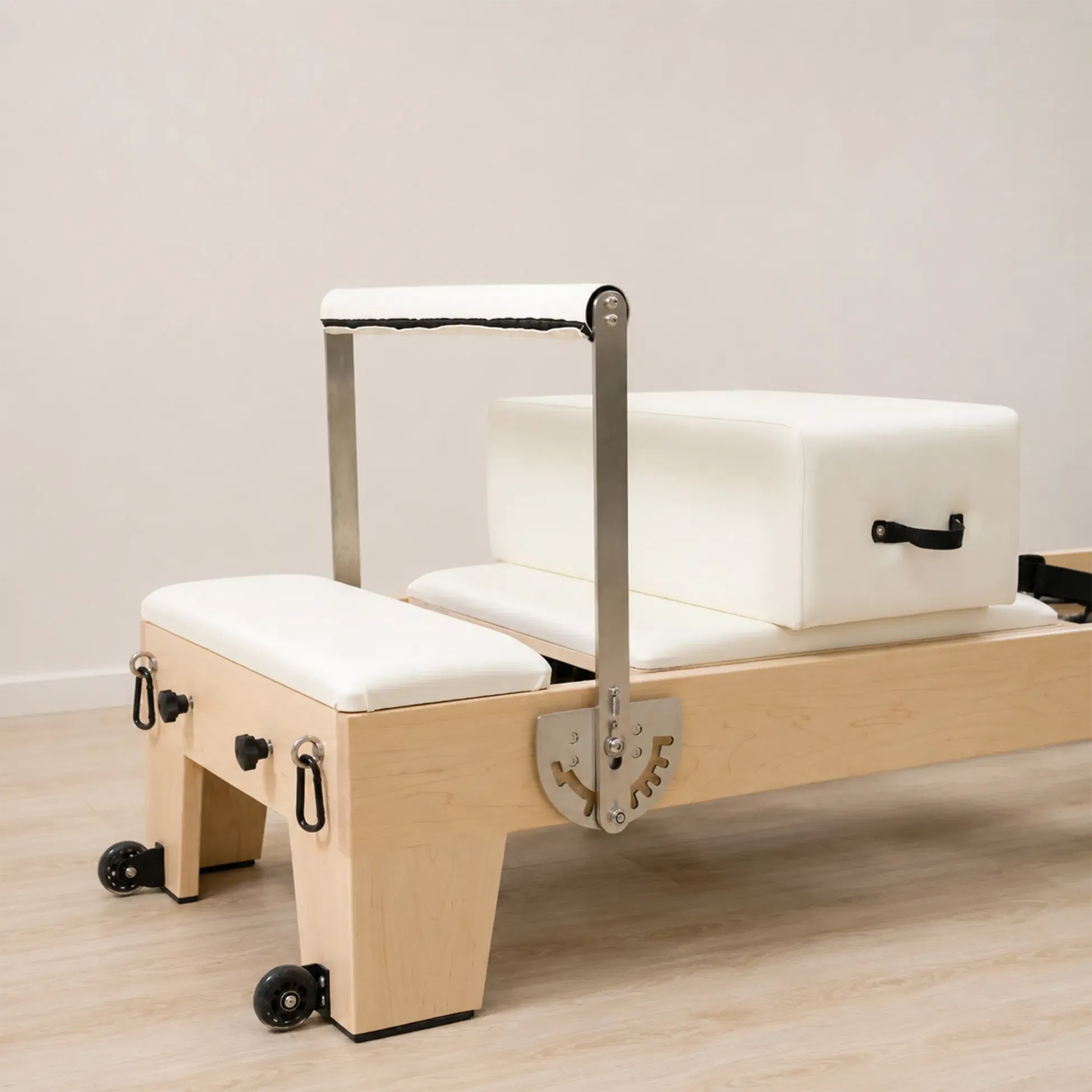 Eleno Pilates M4 Pro Maple Wood Reformer Bundle - Beige