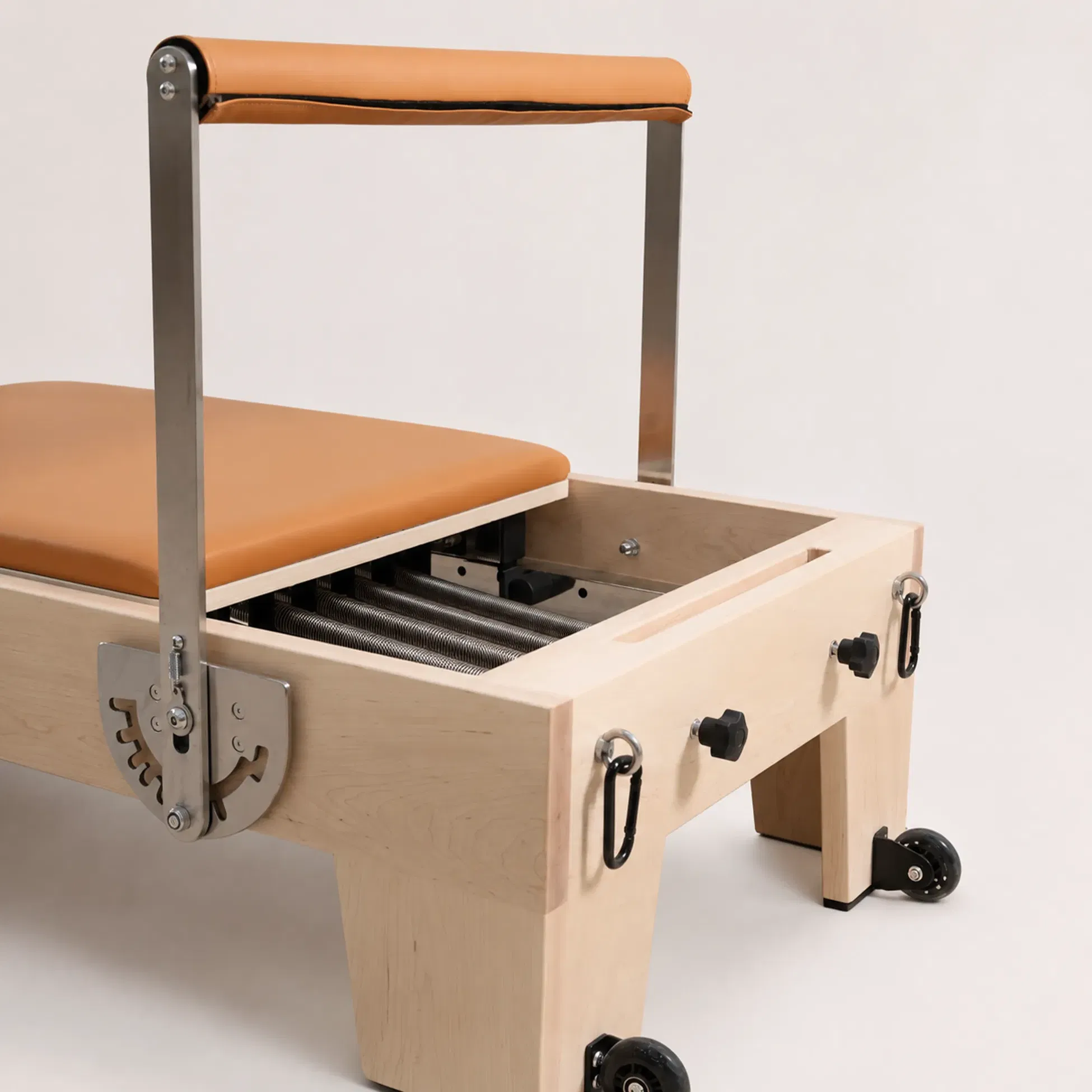 Eleno Pilates M4 Pro Maple Wood Reformer Bundle - Brick Red