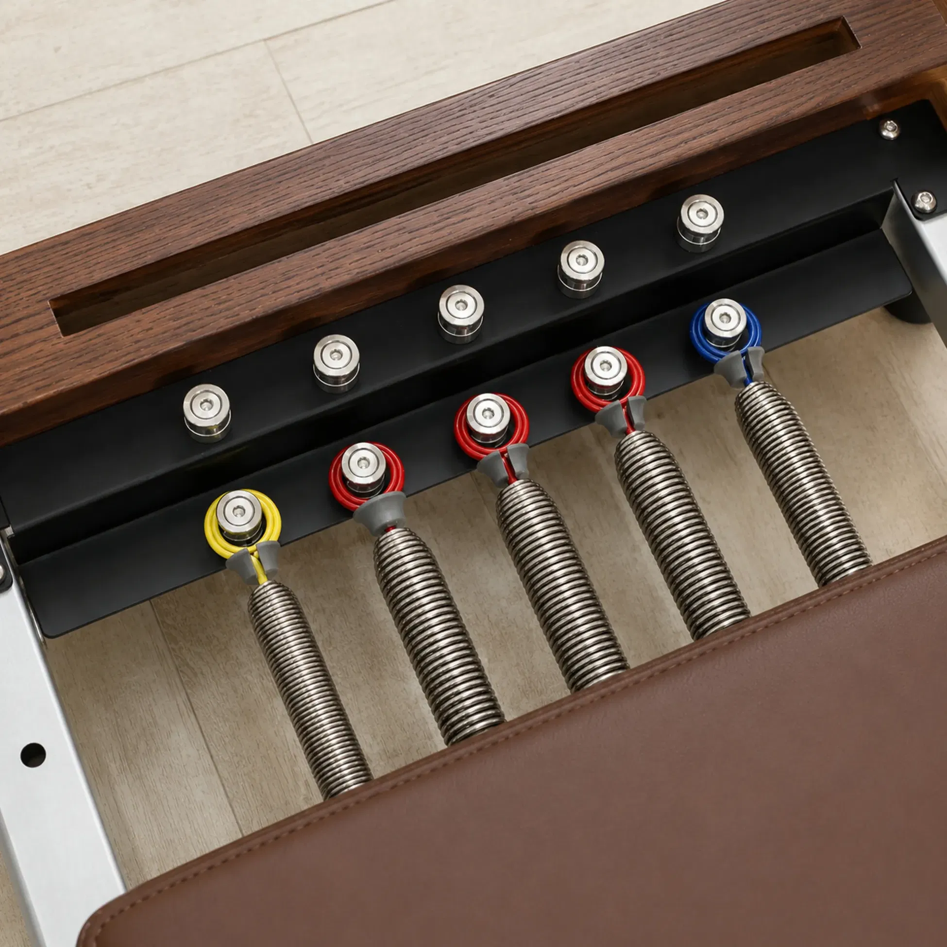 Eleno Pilates Home Fit Red Oak Foldable Reformer Bundle - Brown