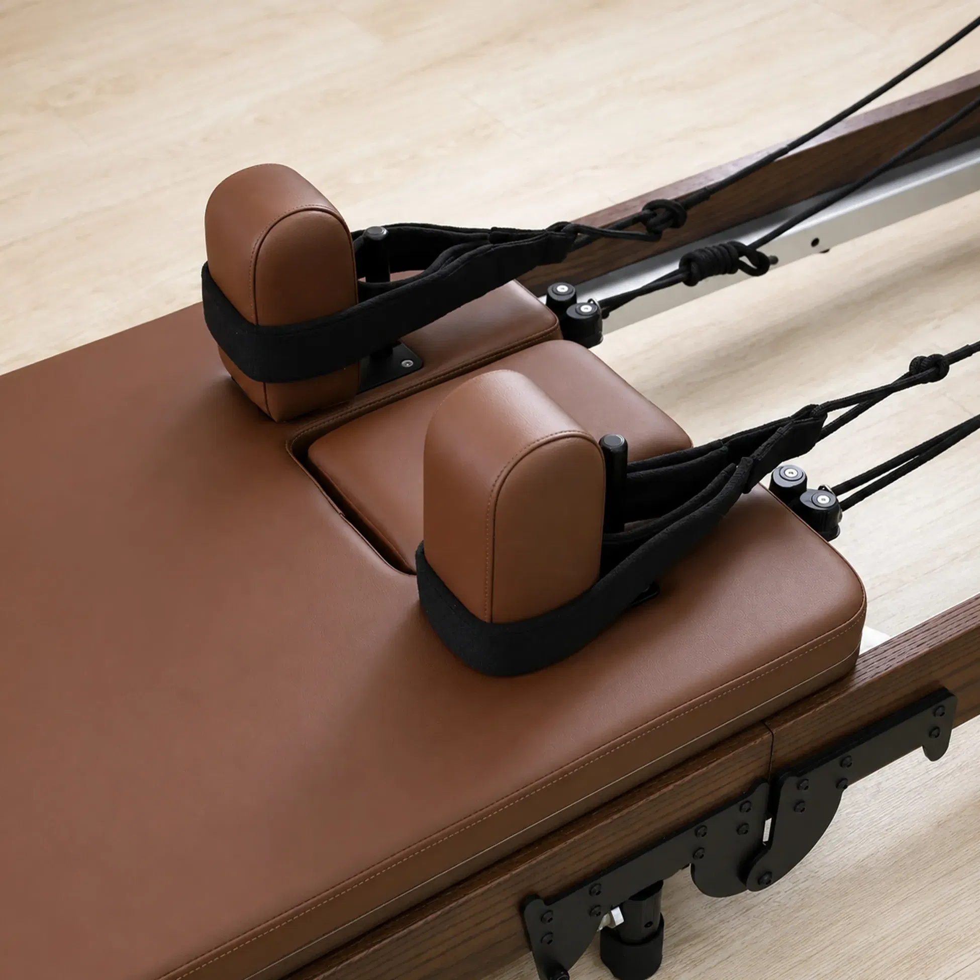 Eleno Pilates Home Fit Red Oak Foldable Reformer Bundle - Brown