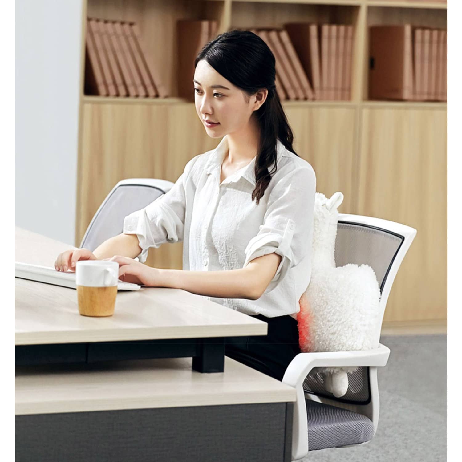 Rotai Alpaca massage pillow