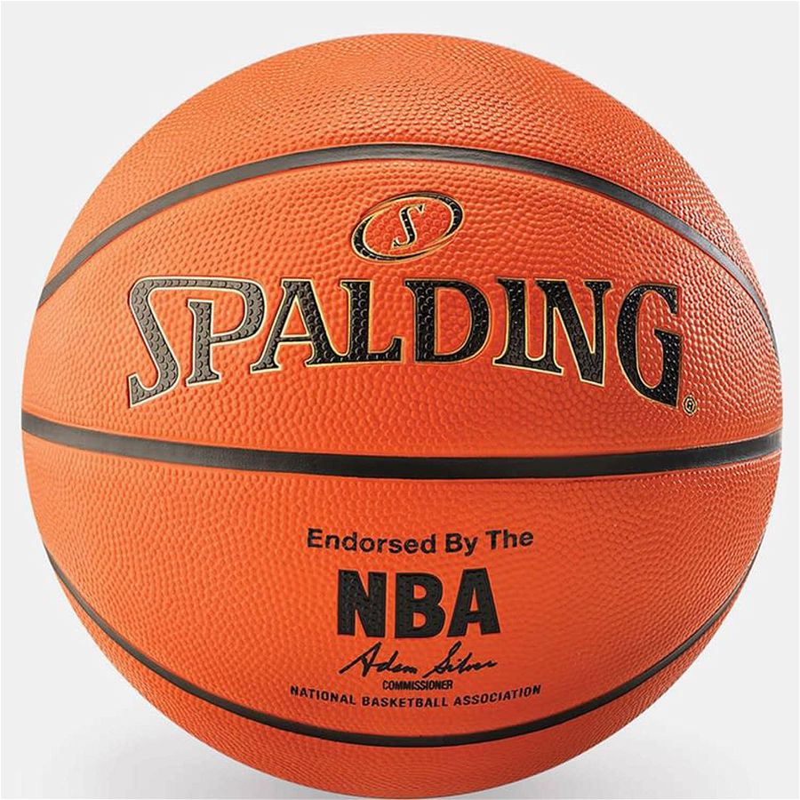 سبالدينج  كرة سلة مطاطية للأماكن الخارجية من سلسلة NBA Gold - مقاس 7