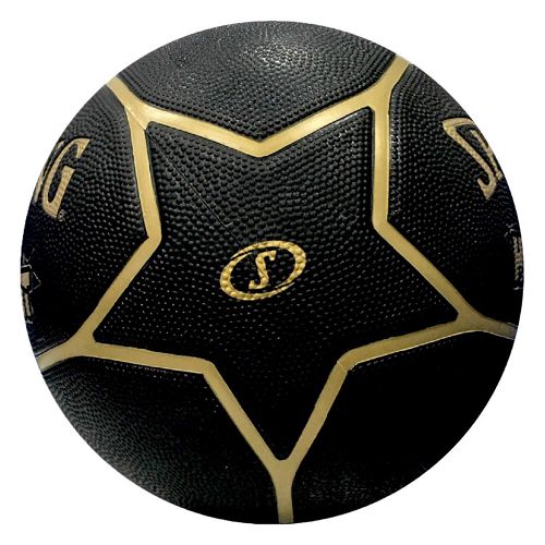 سبالدينج  كرة السلة هايلايت من المطاط الأسود/الذهبي للاستخدام الخارجي، مقاس 7 (29.5 بوصة)